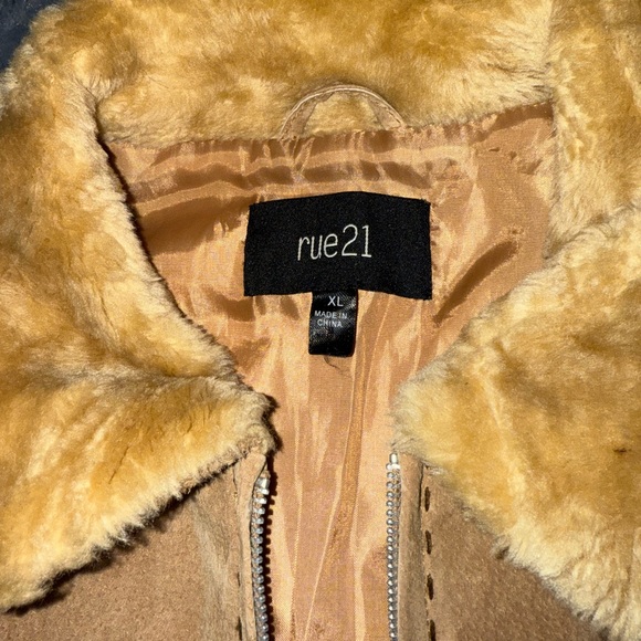 Vintage Y2k Fur Coat - Picture 6 of 7